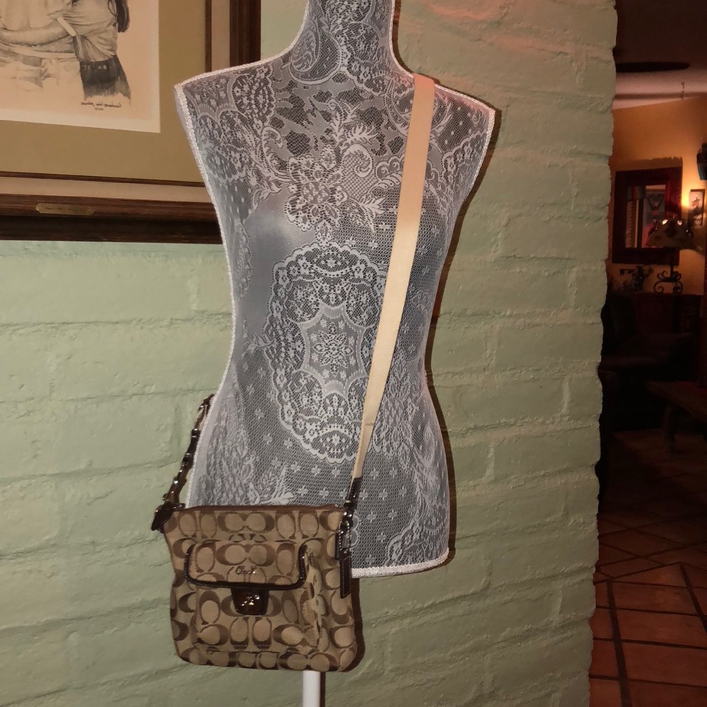 ♦️ Crossbody Coach bag